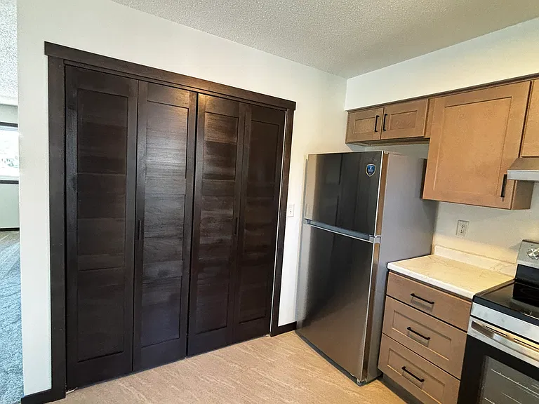 Laundry Closet with Hookups