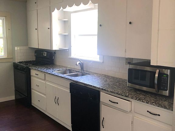 3rd image of 47 W Trenton Blvd