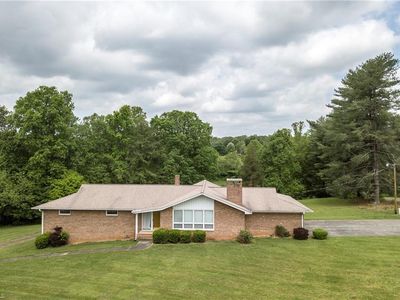 1334 S Old 52 Rd, King, NC, 27021