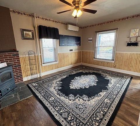 4th image of 1117 Spring Garden Ave