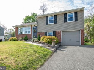 328 Adrian Rd, Collegeville, PA 19426