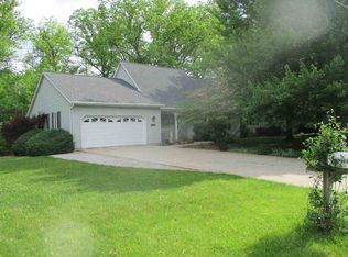 1787 Hartzler St, Warsaw, IN 46580
