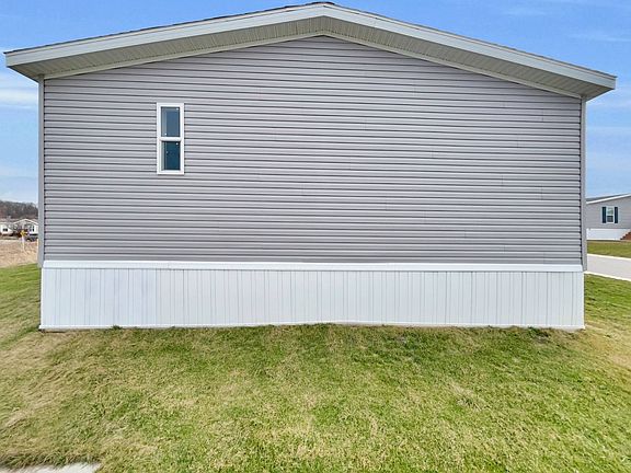 4th image of 9439 Crystal Tarn Dr