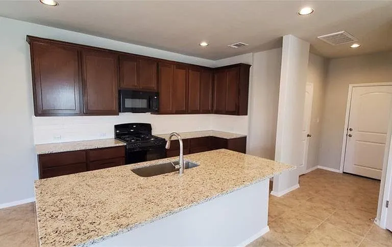 163 Heather Glen Way — Photo 4