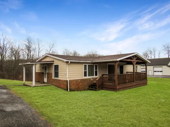 3388 Smithtown Rd, Falls Creek, PA 15840
