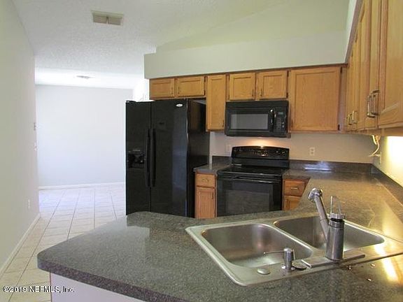 5th image of 7658 Pimmit Hills Dr