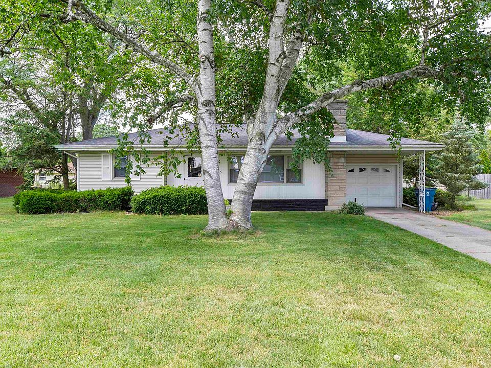 1st image of 23425 Crest Ct
