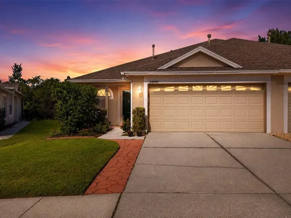 30907 WHITLOCK DRIVE, WESLEY CHAPEL, FL 33543
