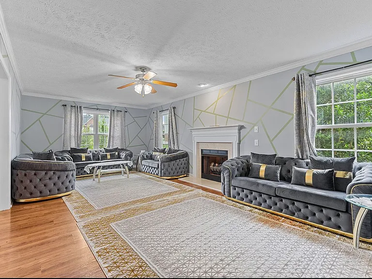 1408 Burford Ct — Photo 4