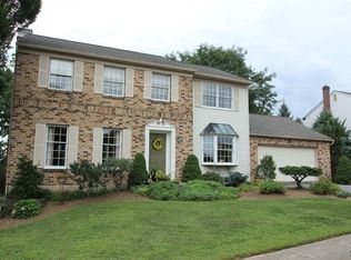 3238 W Reeve Dr W, Bethlehem, PA 18020