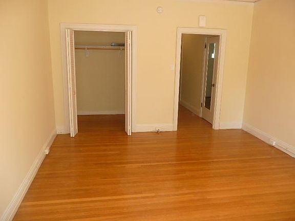 4th image of 1555 Greenwich St #19