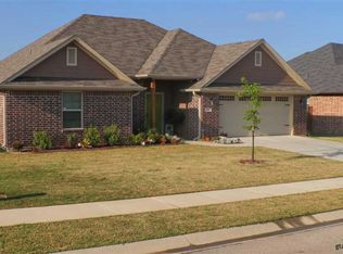 415 Hyde Park Dr, Chandler, TX 75758