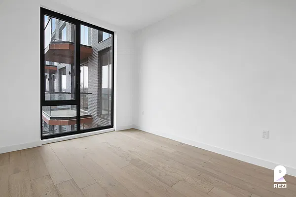 Rented by REZI | media 6