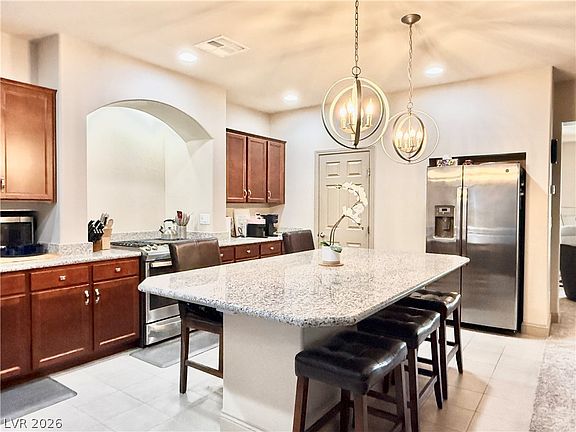 4th image of 5878 Iris Vineyards Ave