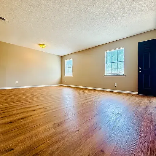 1 bed, 800 sqft, $1,300 — Photo 3