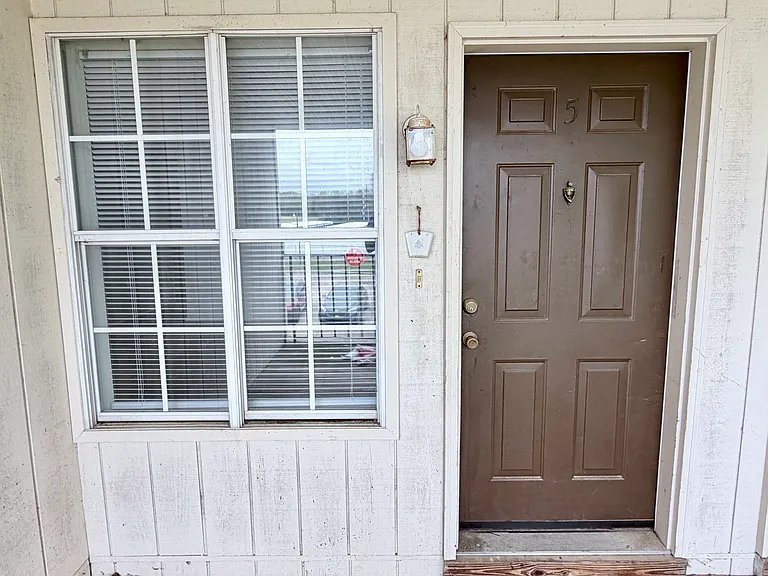 110 Summerchase Rd #5 — Photo 14