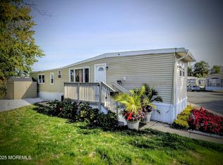 26 Bayshore Mobile Mnr, Hazlet, NJ 07730