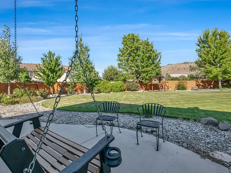 2425 Crooked Canyon Ct — Photo 59