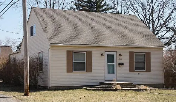 3134 Bremen St photo 1