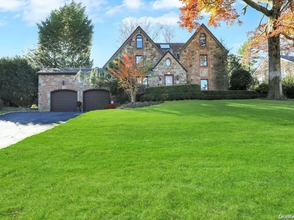 272 Chapel Rd, Manhasset, NY 11030