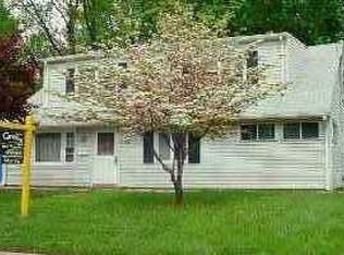 11 Caldwell Rd, Edison, NJ 08817