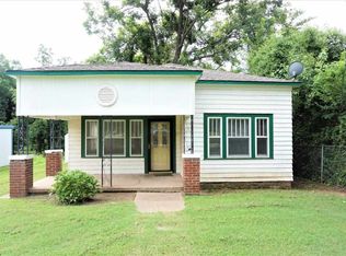 1310 Delaware St, Perry, OK 73077