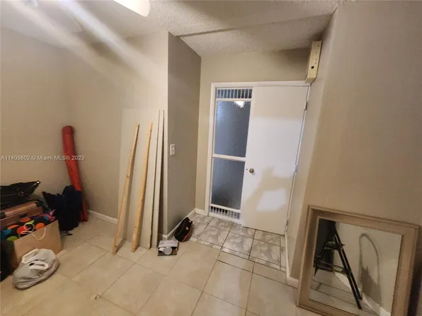 6070 Ravenswicke Ter, Fort Lauderdale, FL 33331