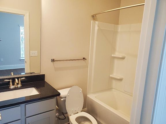 5th image of 1505 E North St #2103