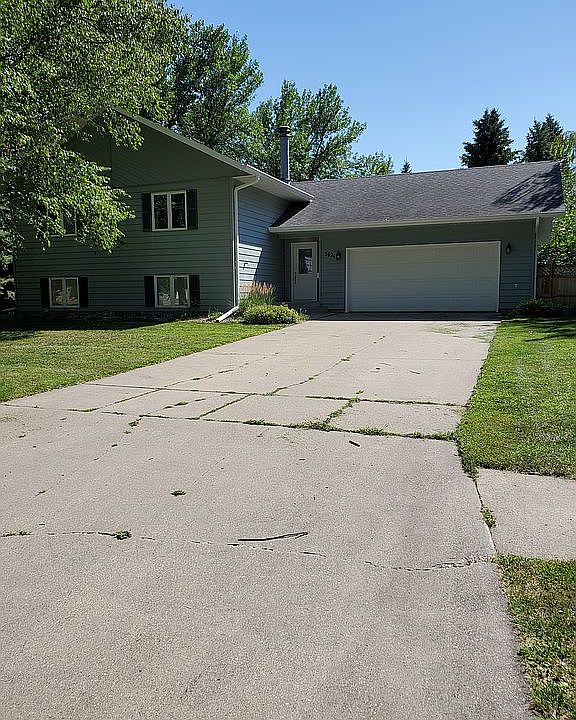 1st image of 3621 19th Ave S