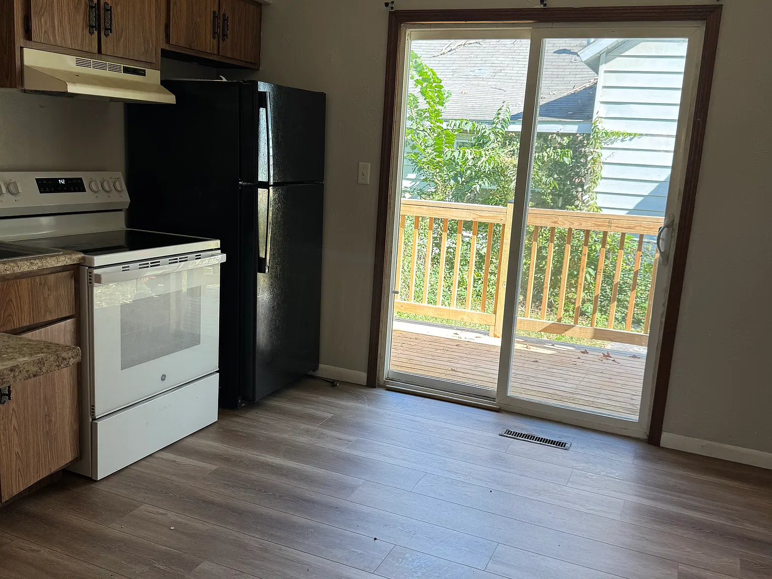 1027 E Blaine St — Photo 1