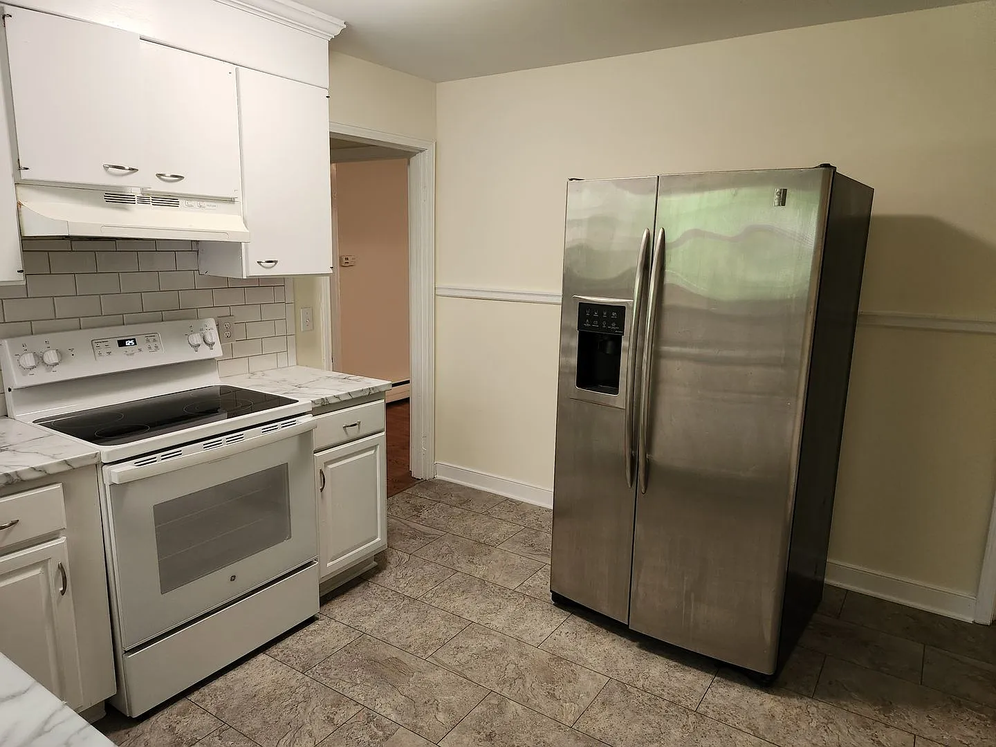 2 bed 1 bath Duplex Unit-Chesterfield — Photo 4
