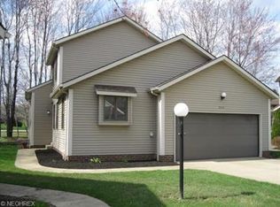 2313 Call Rd, Stow, OH 44224