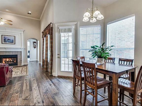 2nd image of 1026 Pedernales Trl