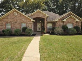 2111 Stanford St, Jacksonville, TX 75766