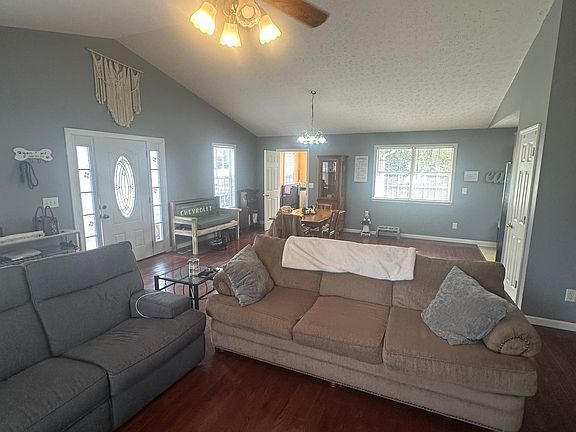 4th image of 504A Locke St