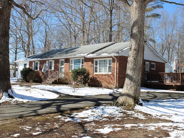 8828 Black Creek Rd, Quinton, VA 23141