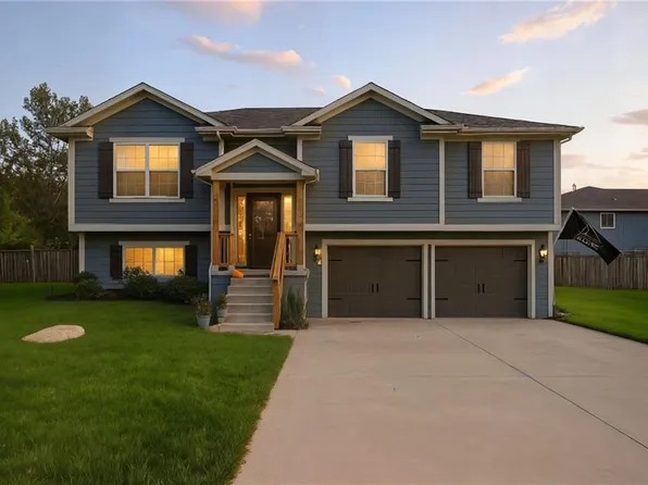 24969 W 148th St, Olathe, KS 66061