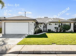 102 W Rall Ave, Clovis, CA 93612