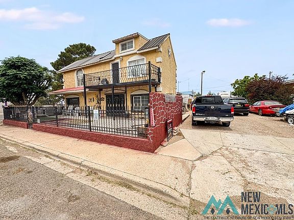 3rd image of 114 W Park St