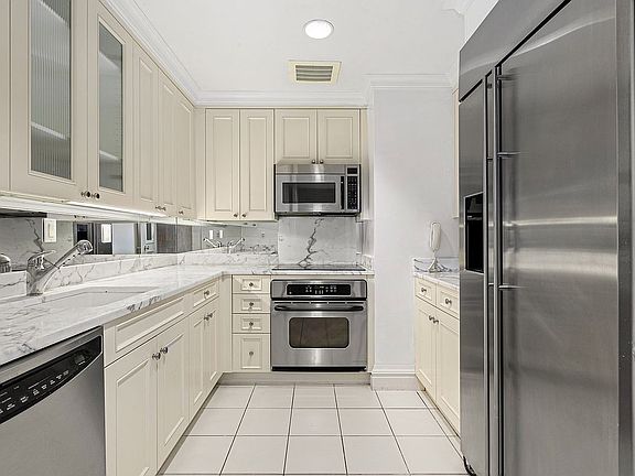 5th image of 502 Park Ave #6HJ