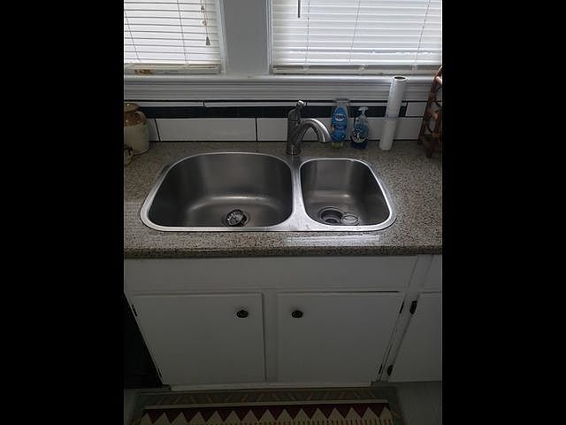 2nd image of 512 N Bath Ave