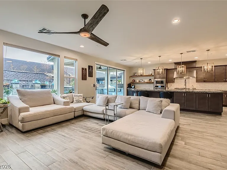 4631 Amazing View St — Photo 6