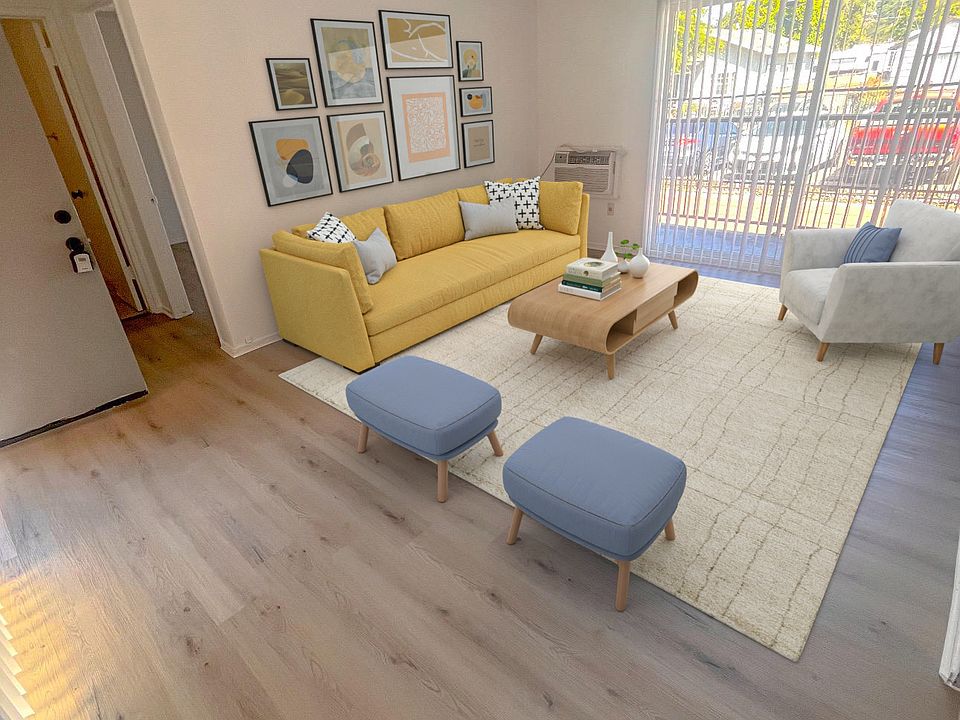 Living Room/ Balcony