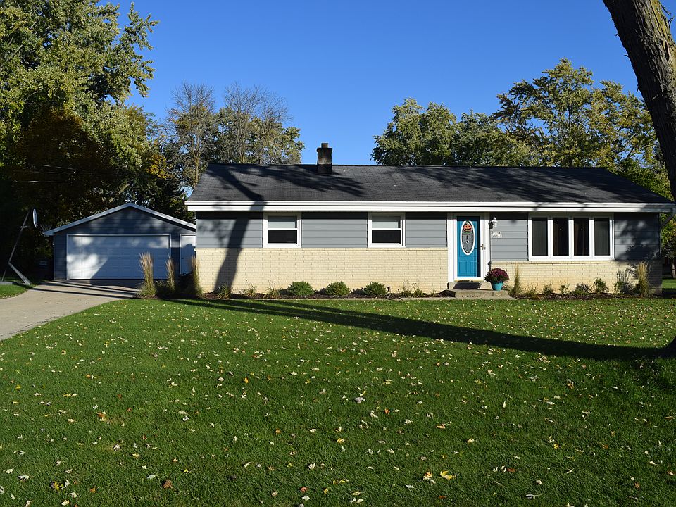 1st image of W238N6240 Park Ct