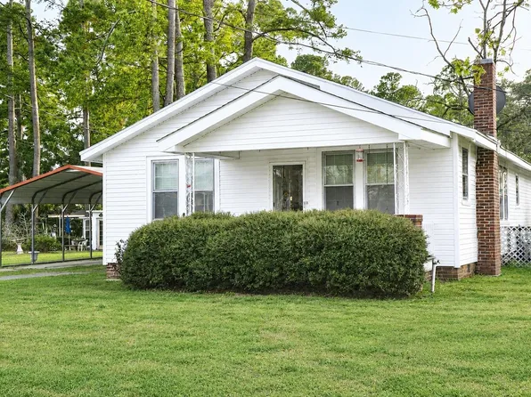910 Sandy Bluff Rd., Mullins, SC 29574