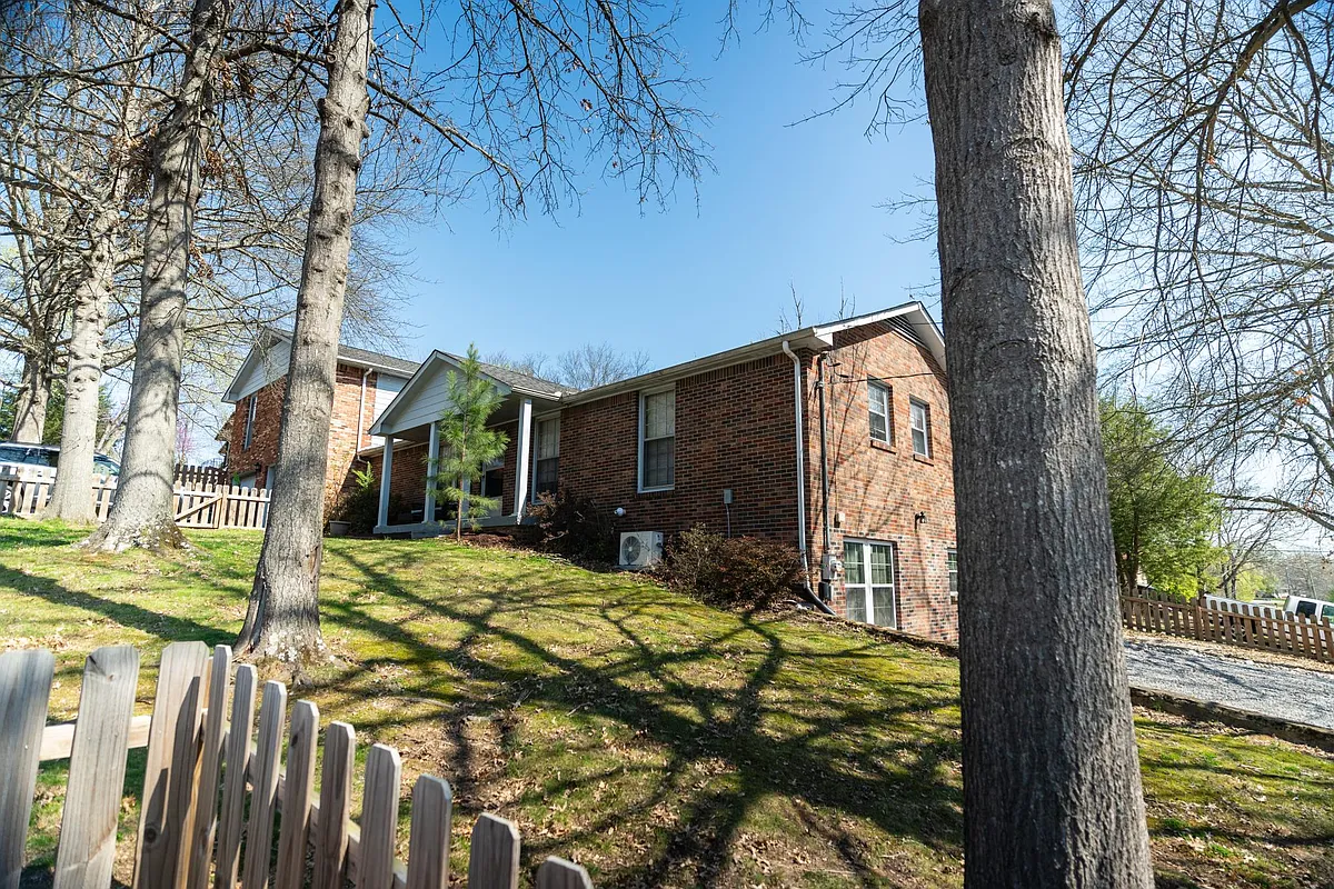 Building Photo - 150 Delvin Dr #A