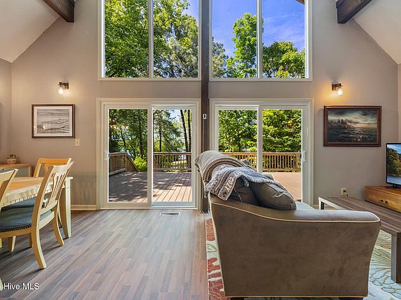 5th image of 103 Round Oak Court