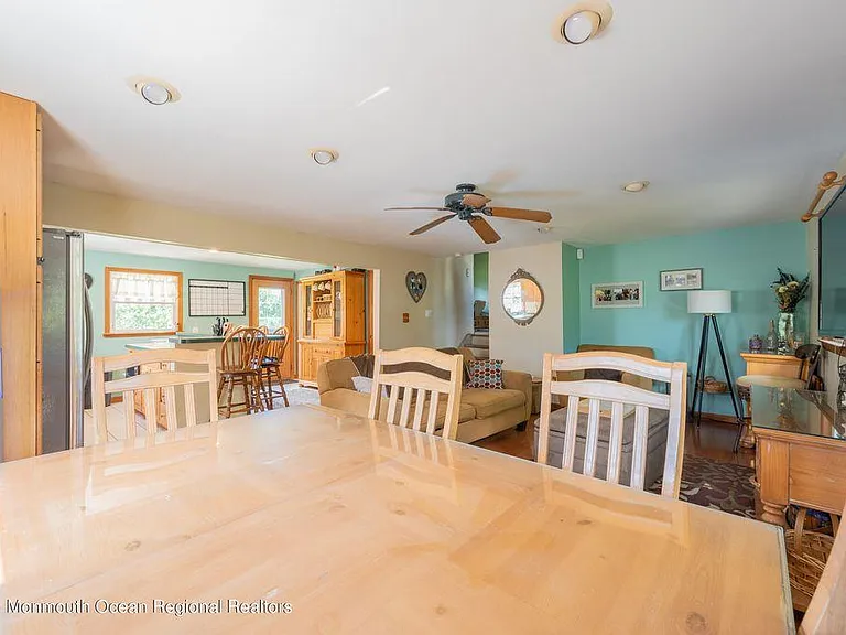 1016 Dove St — Photo 18