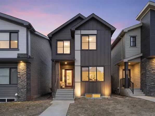 24 S Heartwood Ln SE, Calgary, AB T3S 0P9