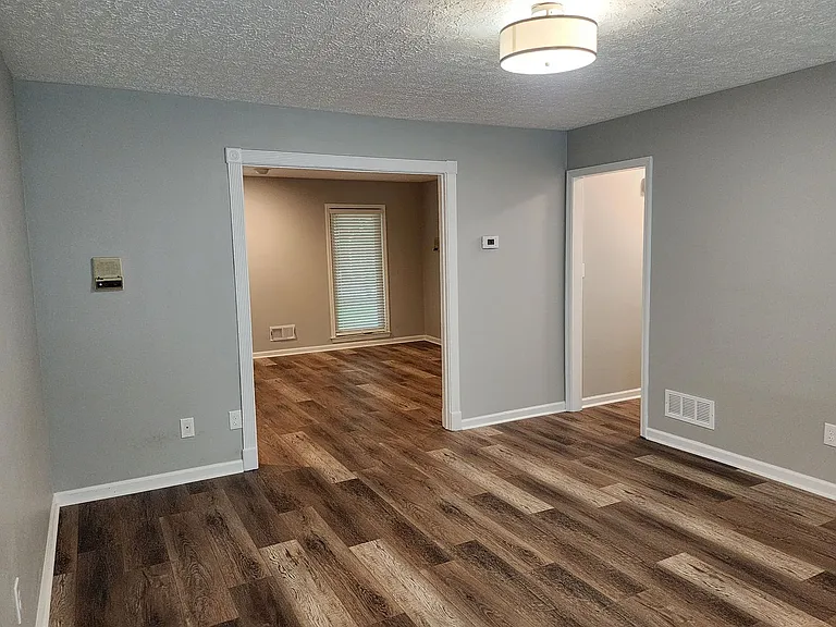819 Fountain Ave — Photo 8